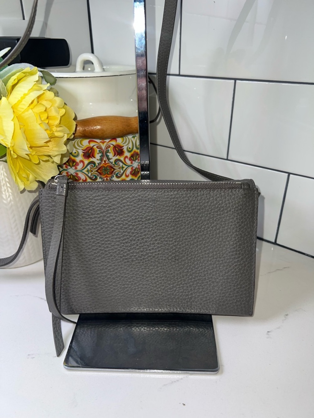 AllSaints Fetch Leather Crossbody Wallet | Grey | Pebbled Leather